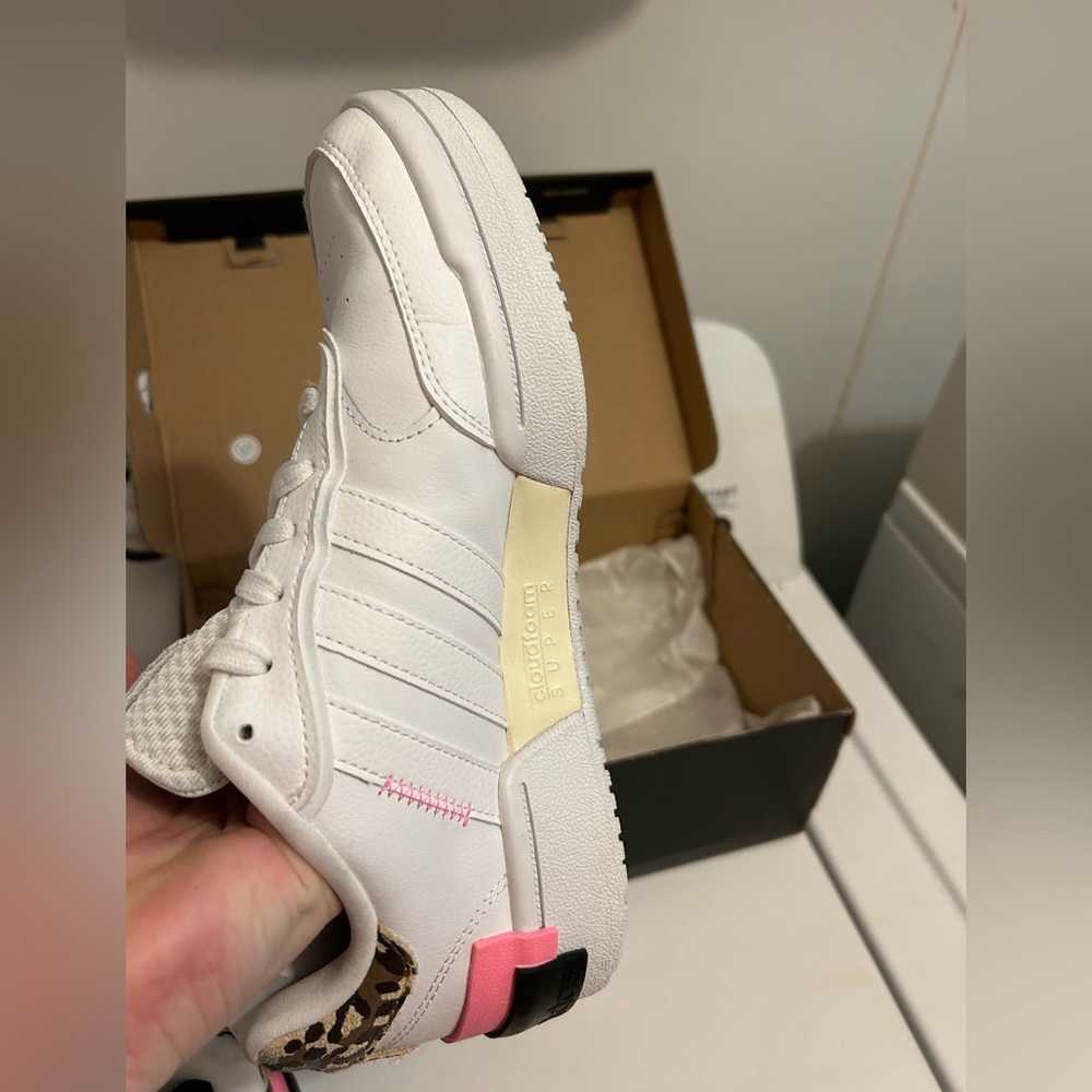 Adidas - Picture 6 of 14